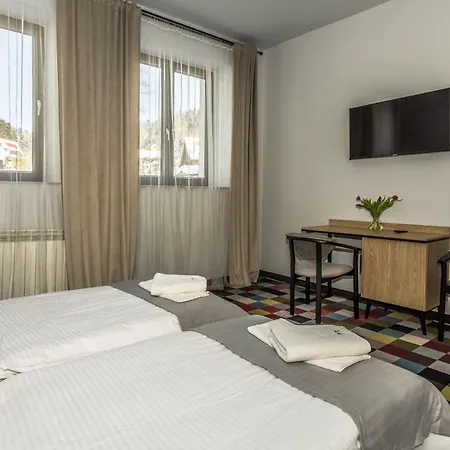 Osw Pan Tadeusz 3* كرينيتسا زدروي